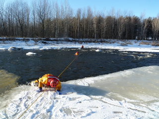 Formation en sauvetage sur glace, Acton Vale, Québec - 2012